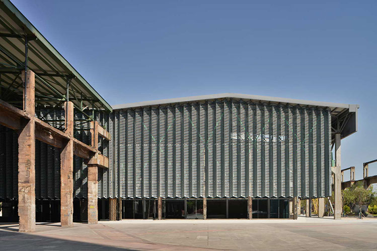 truss structure for perforated metal facade designed by WallaceLiu in Chongqing Industrial Museum